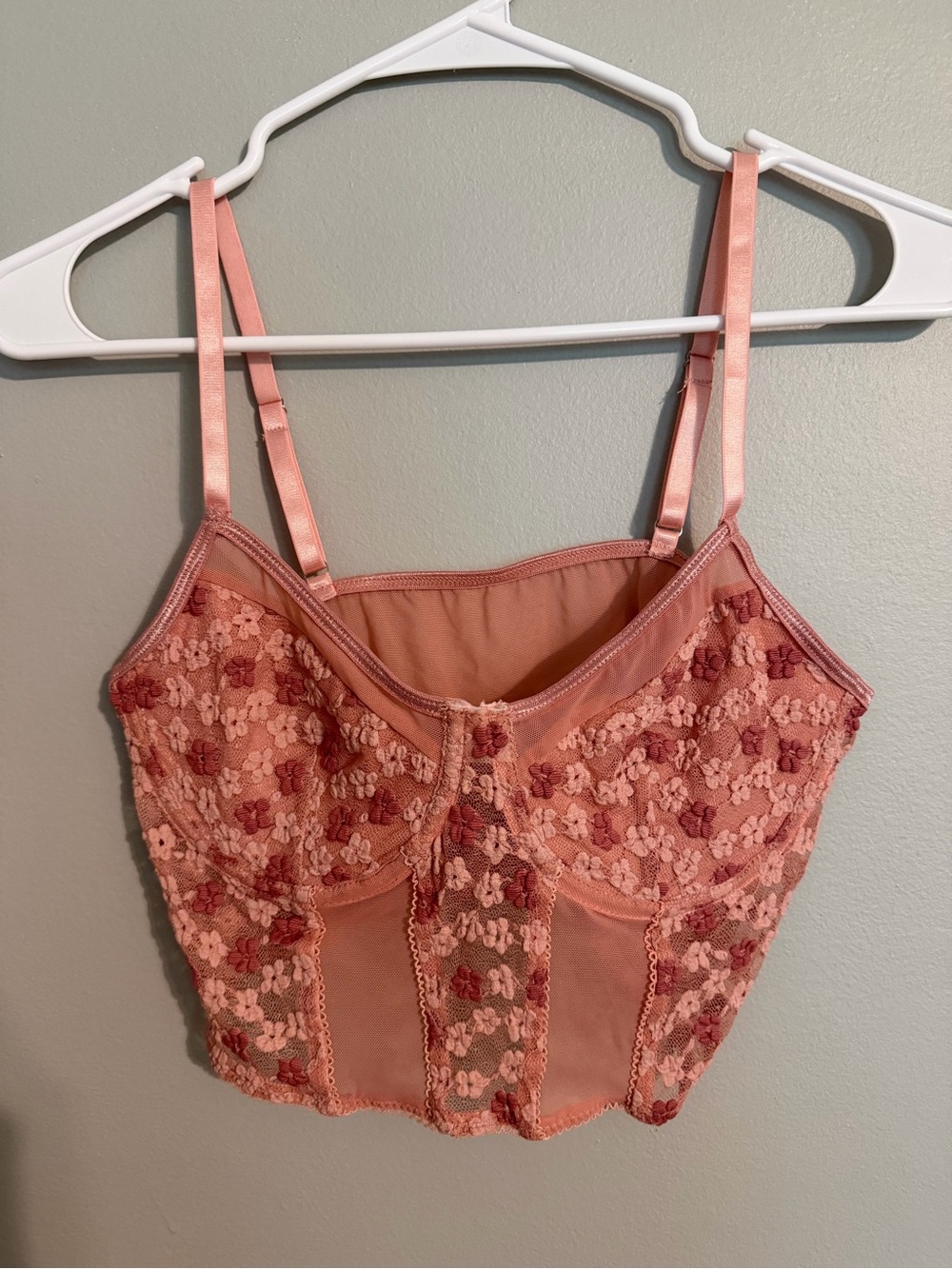SHEIN Pink Floral Lace Cropped Cami